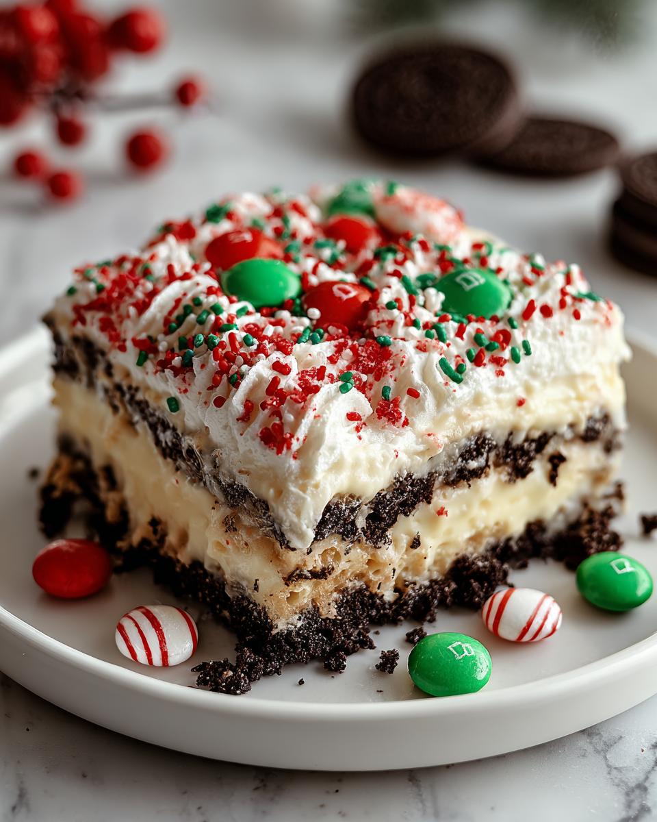 Christmas Oreo Lasagna - detail 1